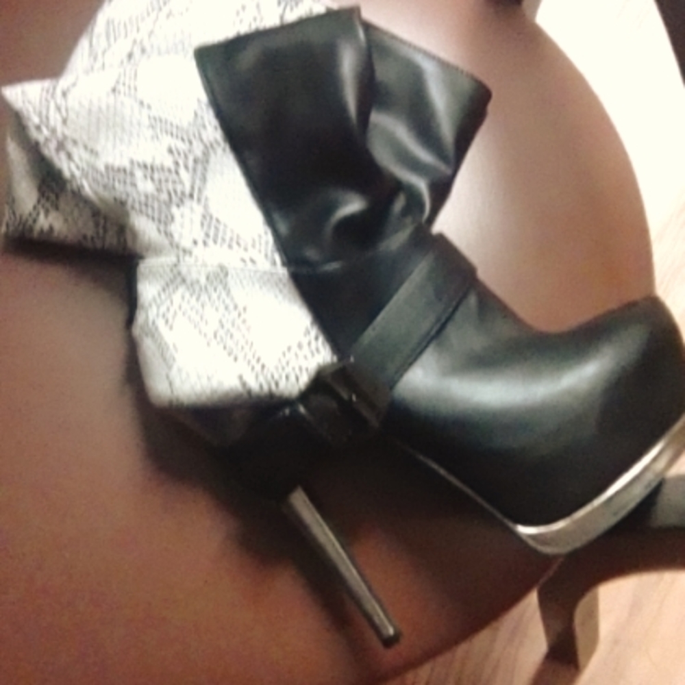 Sexy boot heels.